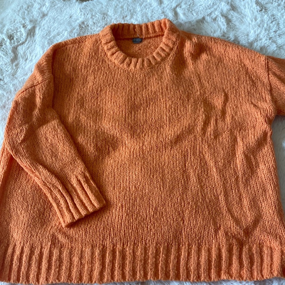 Baggy sweater size Small